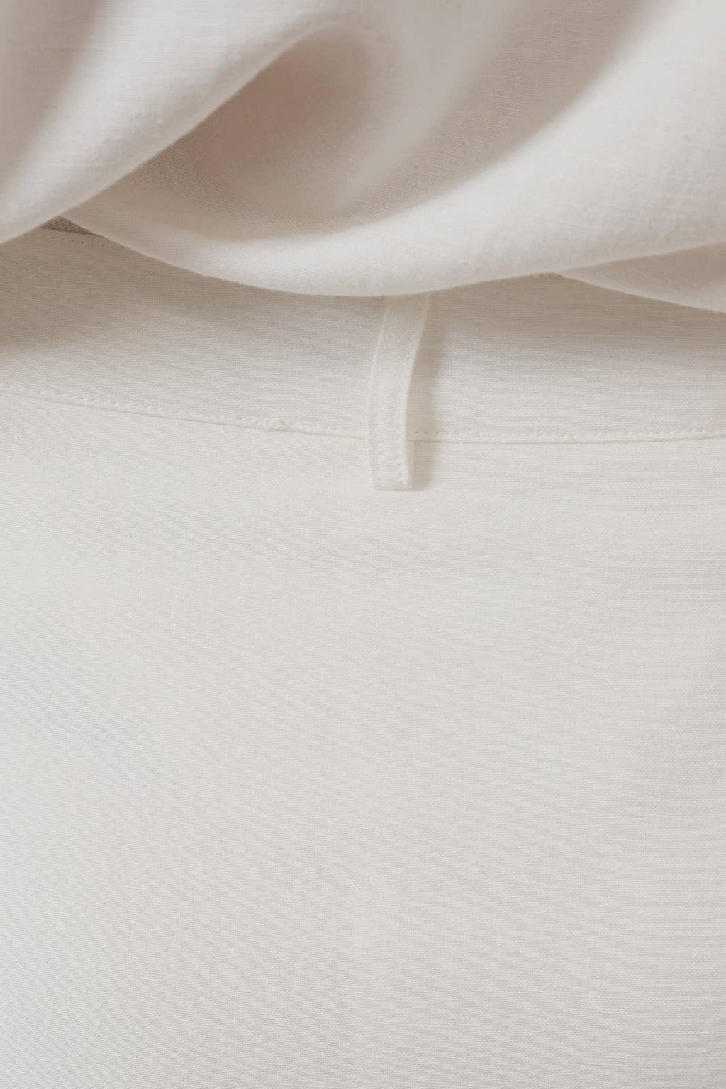White BELT LOOP RETAIL LINEN SKORT