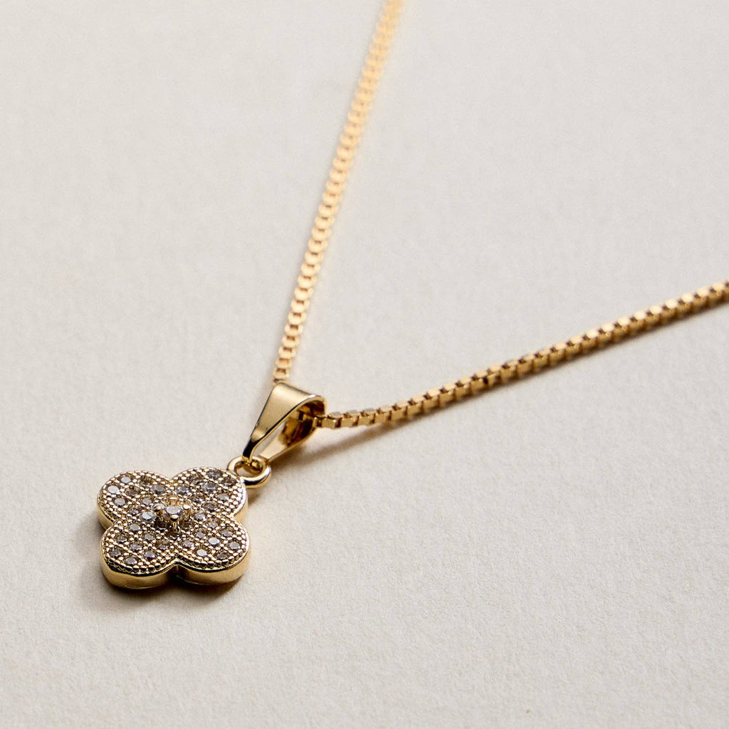 Gold Filled Clover Pendant Necklace with Box Chain: GD / ONE