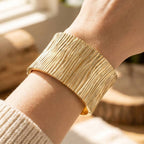 Wide Ribbed Stripe Hinged Bangle Bracelet: GD