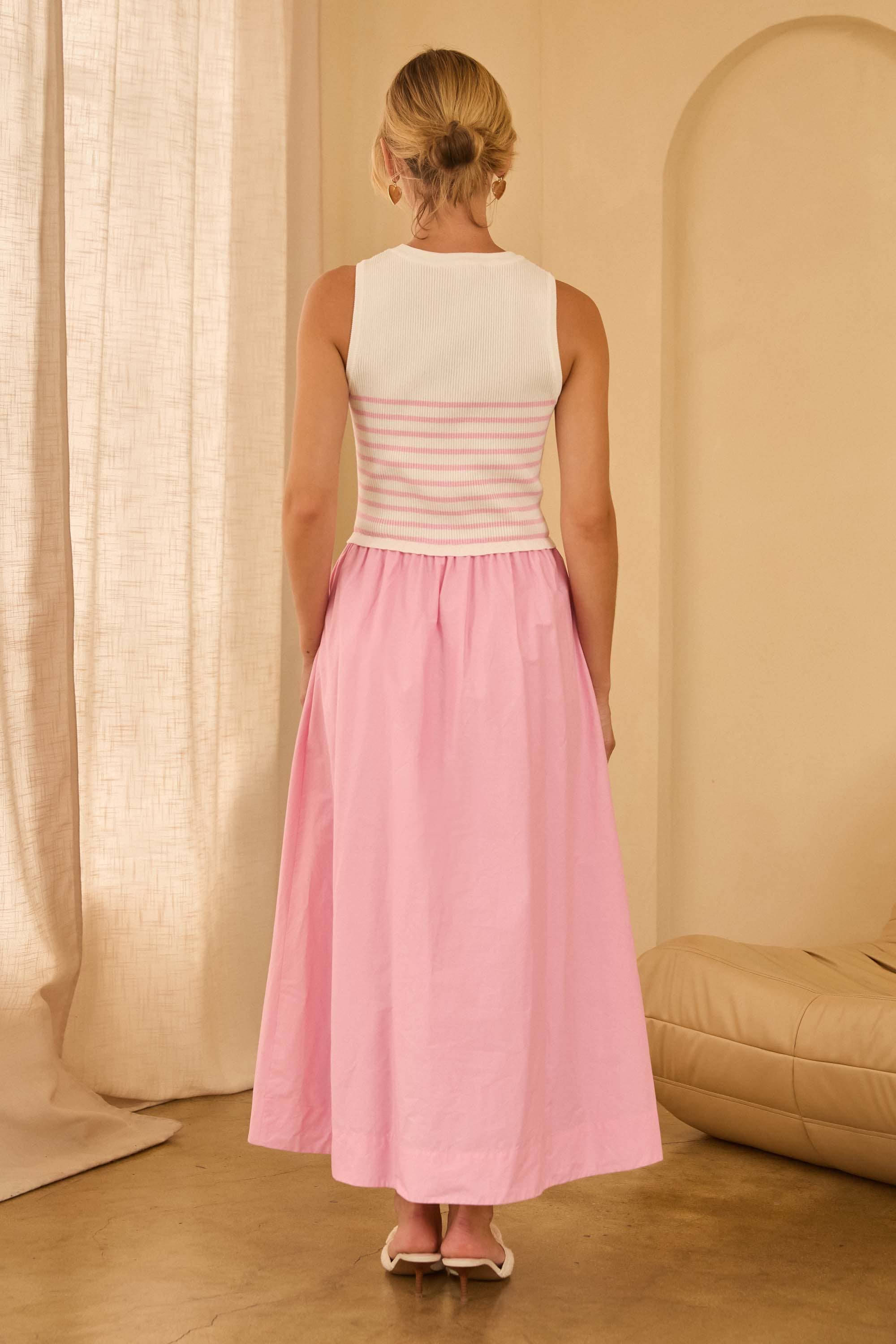 Sleeveless Mixed Media Midi Dress: White-Pink