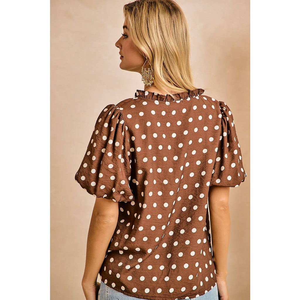 DK MOCHA/IVORY POLKA DOT PRINTED WOVEN RUFFLED V NECK TOP