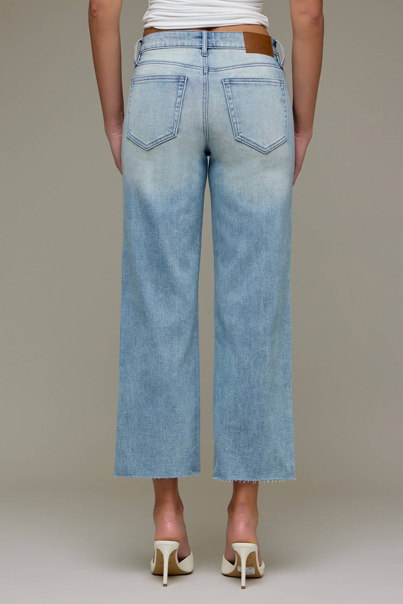 Light Wash Clean Stretch Cropped Classic Straight