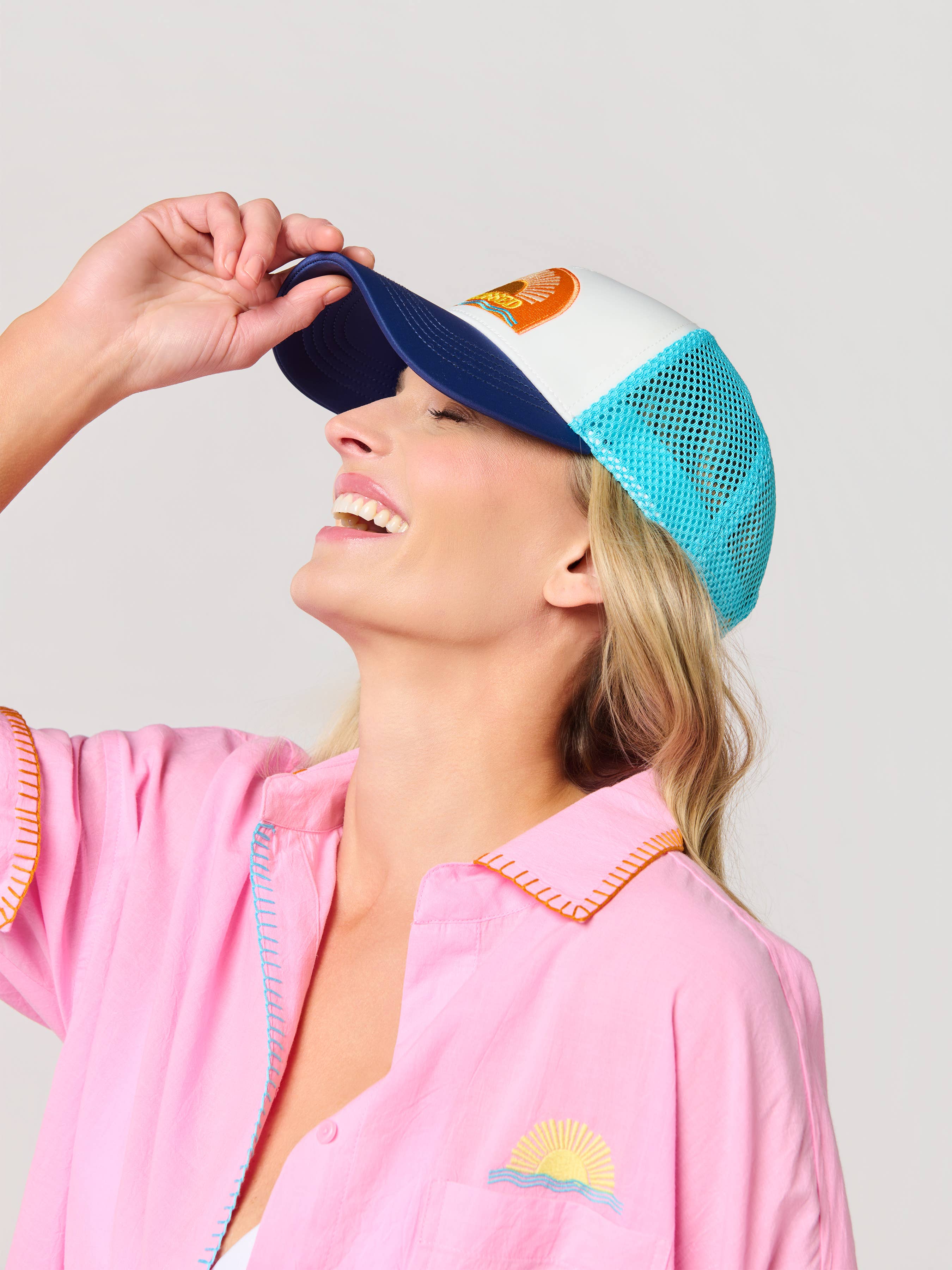 SUNRISE TRUCKER HAT,MULTI