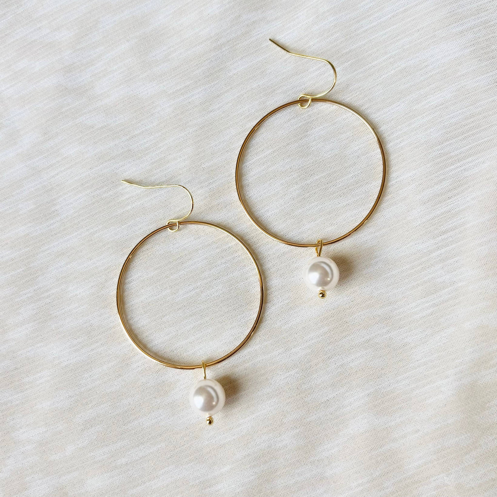 ON MY WAY! PEARL HOOP EARRINGS | Swarovski pearl earrings