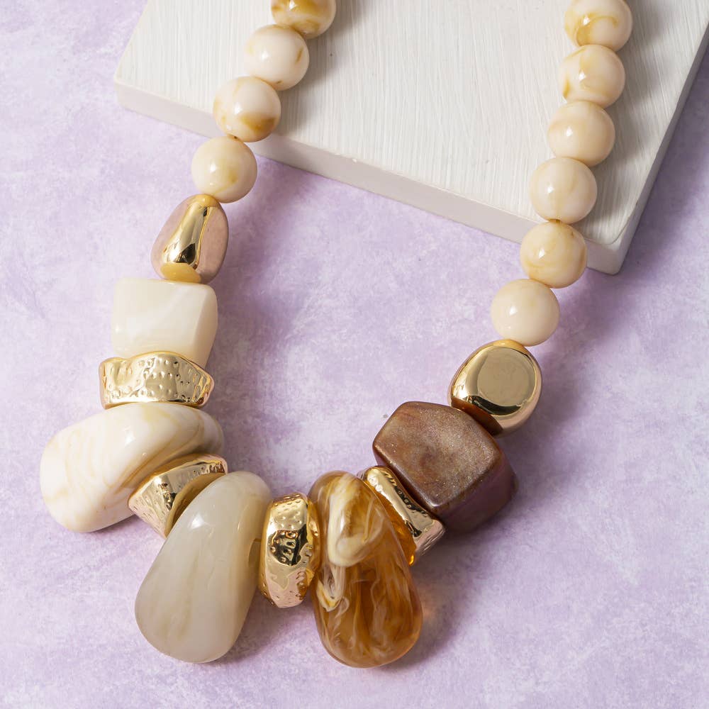 Chunky Statement Stone Bead Strand Necklace: GDBEG