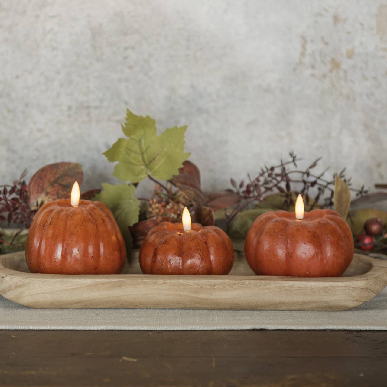 3" ORANGE 3D FLAME SHORT PUMPKIN CANDLE