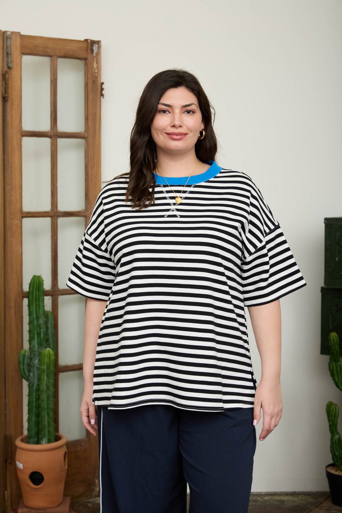 PLUS STRIPE COLORBLOCK DETAIL SHORT SLEEVE KNIT T-SHIRT : NAVY MULTI
