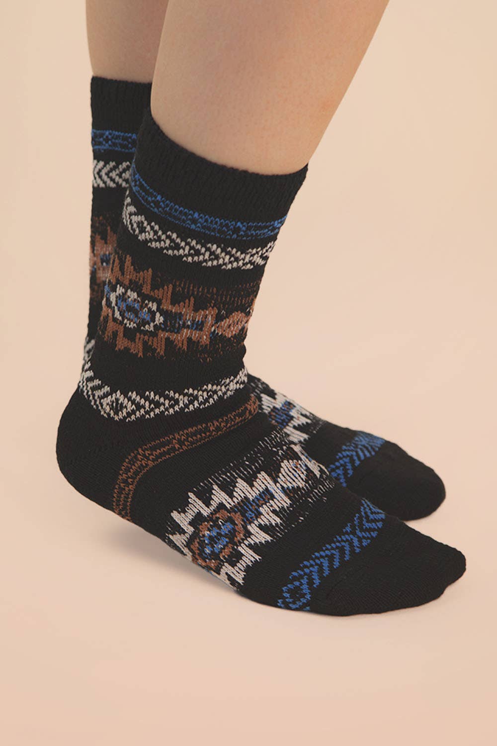 Aztec Graphic Cozy Crew Socks: HEATHER GREY