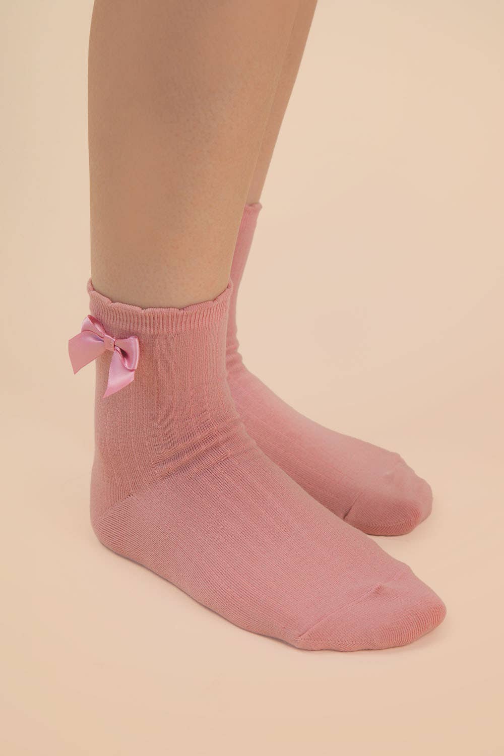 Side Bow Detail Ribbed Crew Socks: IVORY
