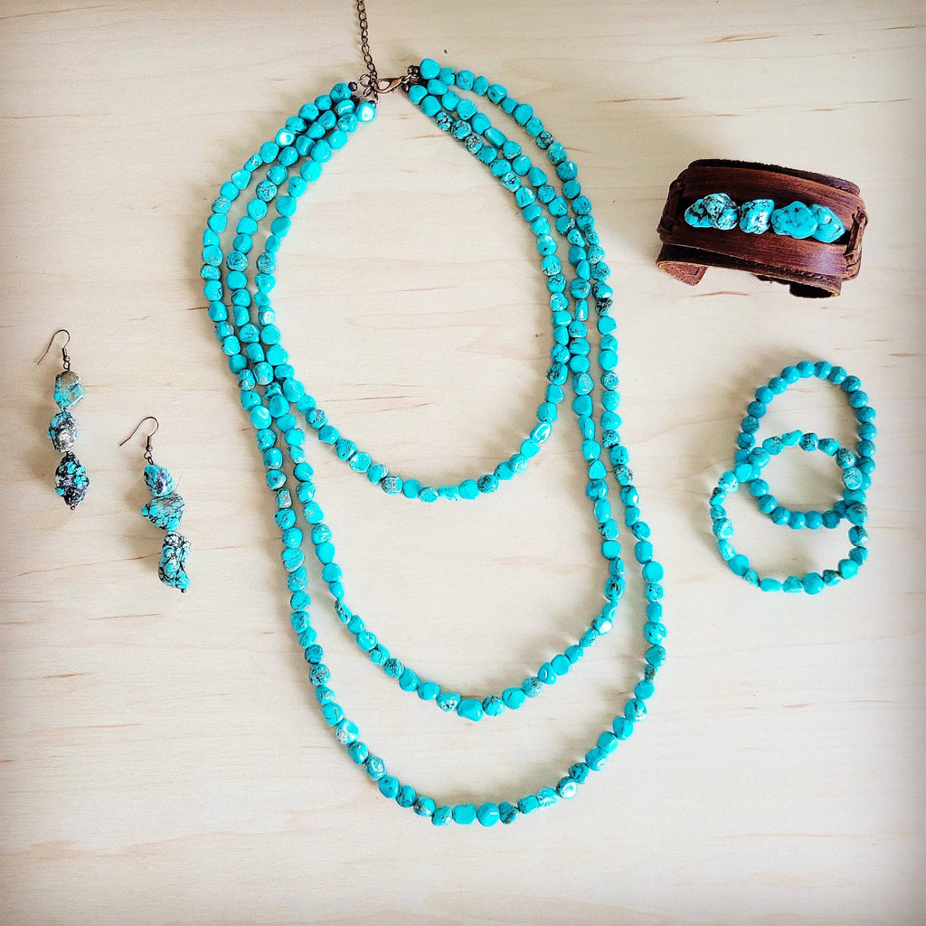 Small Beaded Turquoise Stretch Bracelet 812b