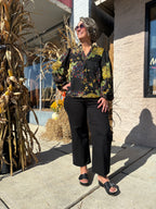 BLACK PUFF SLEEVE FLORAL TOP