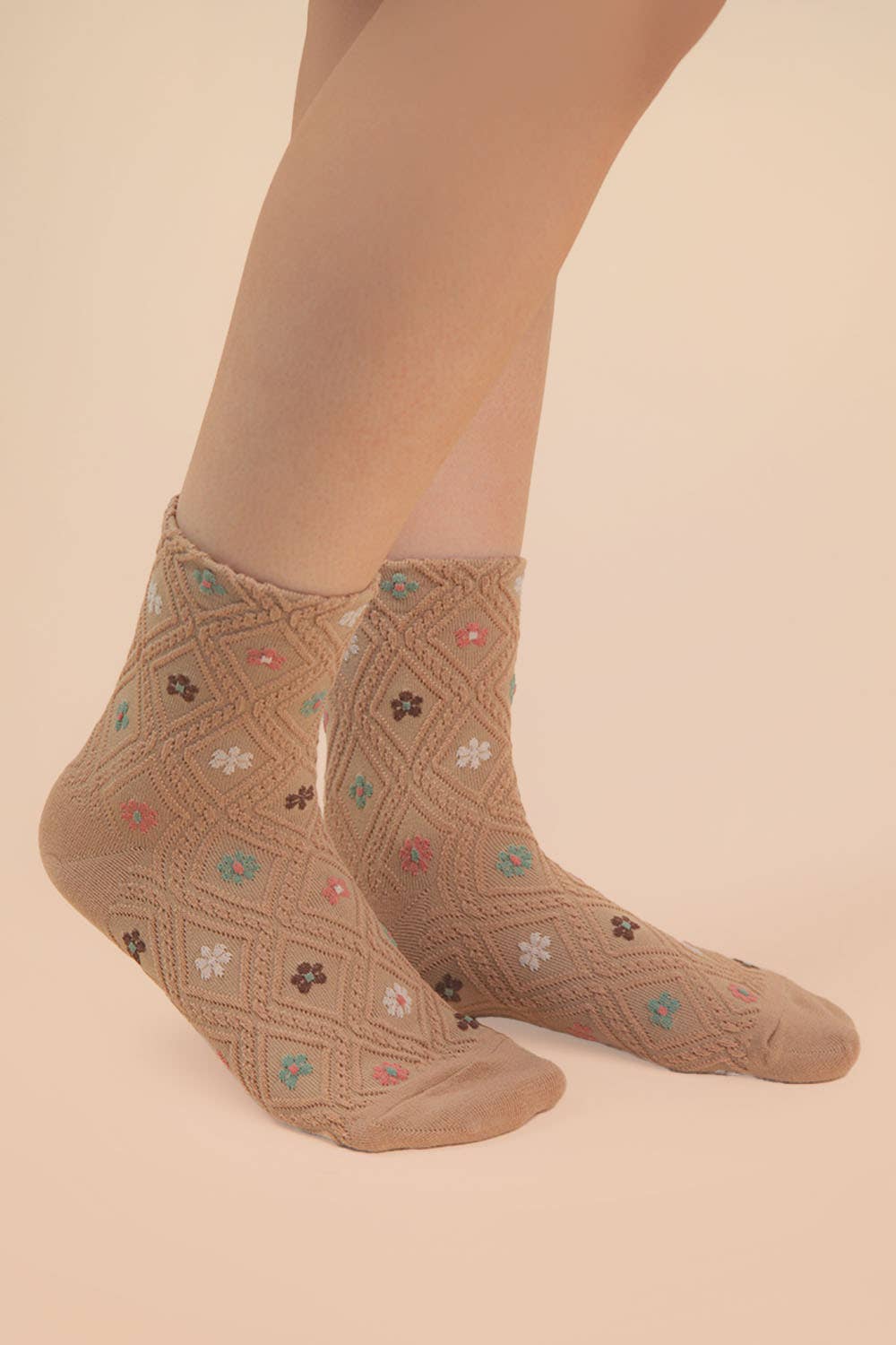 Floral Printed Textures Crew Socks: BLUSH