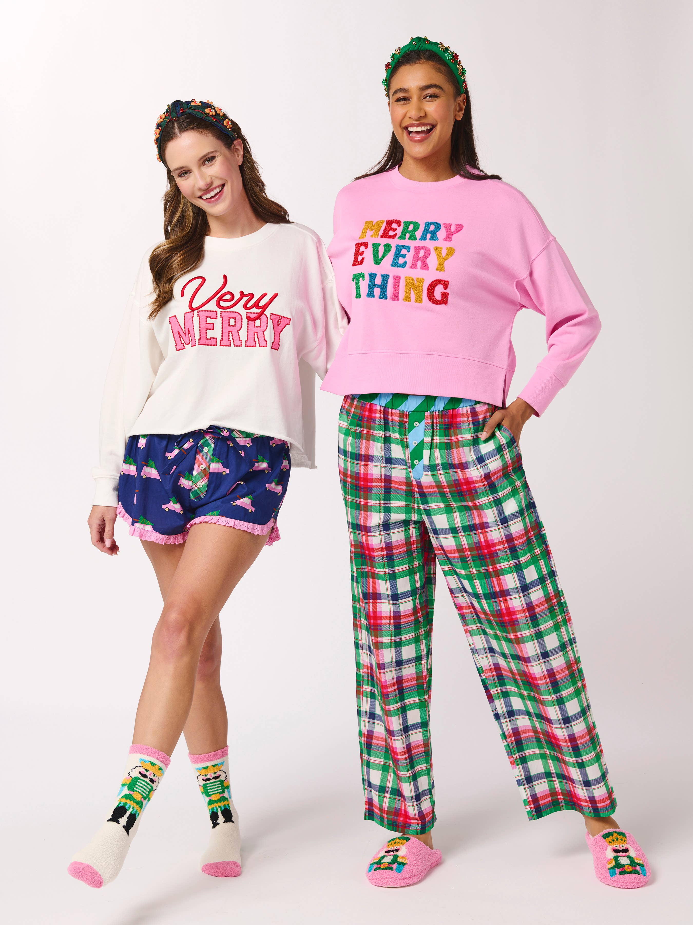 "VERY MERRY" LOUNGE SWEATSHIRT: SMALL