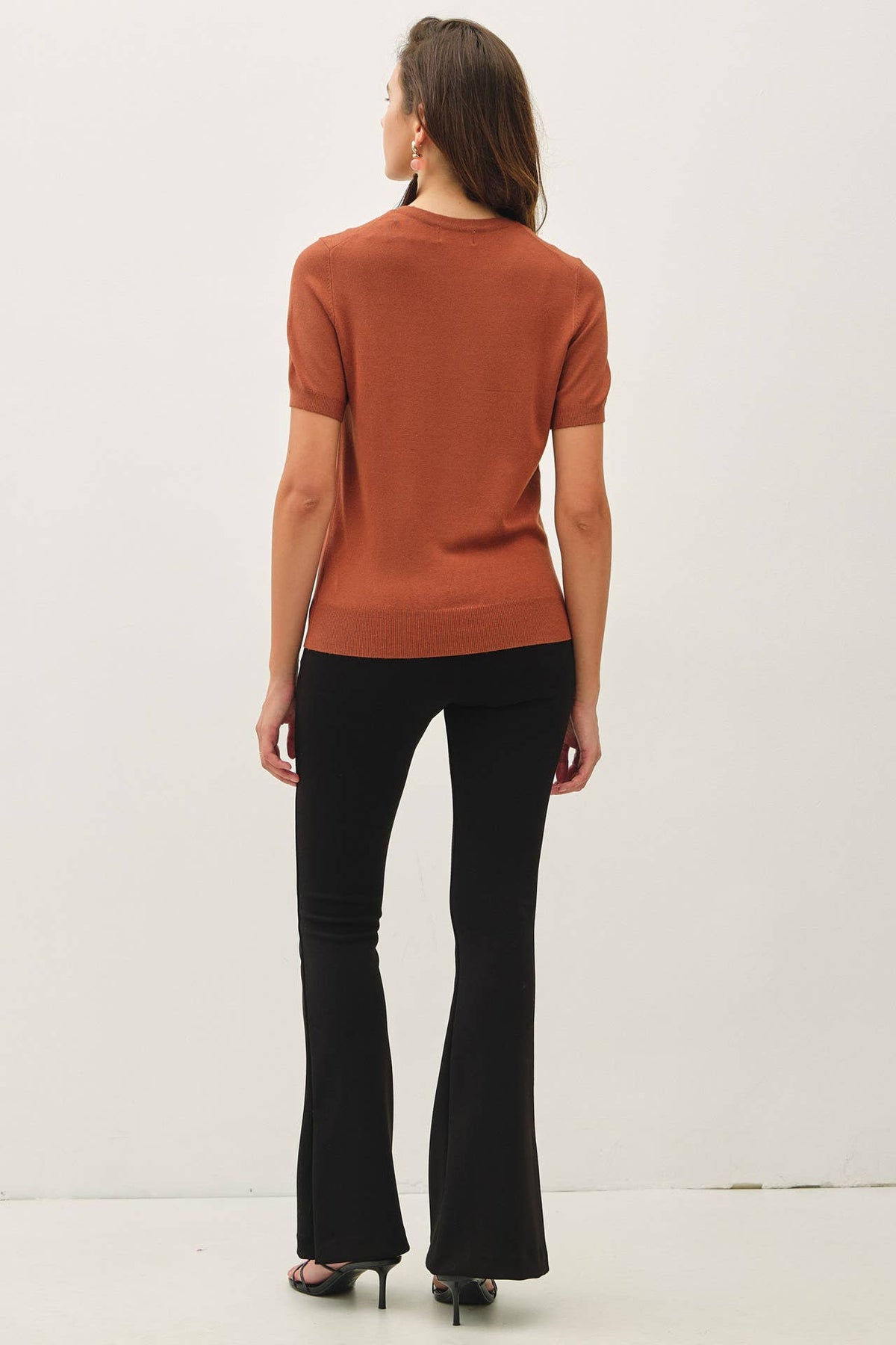 RUST SOFT BASIC SHORT SLEEVE SWEATER TEE – Be Cool – view 4