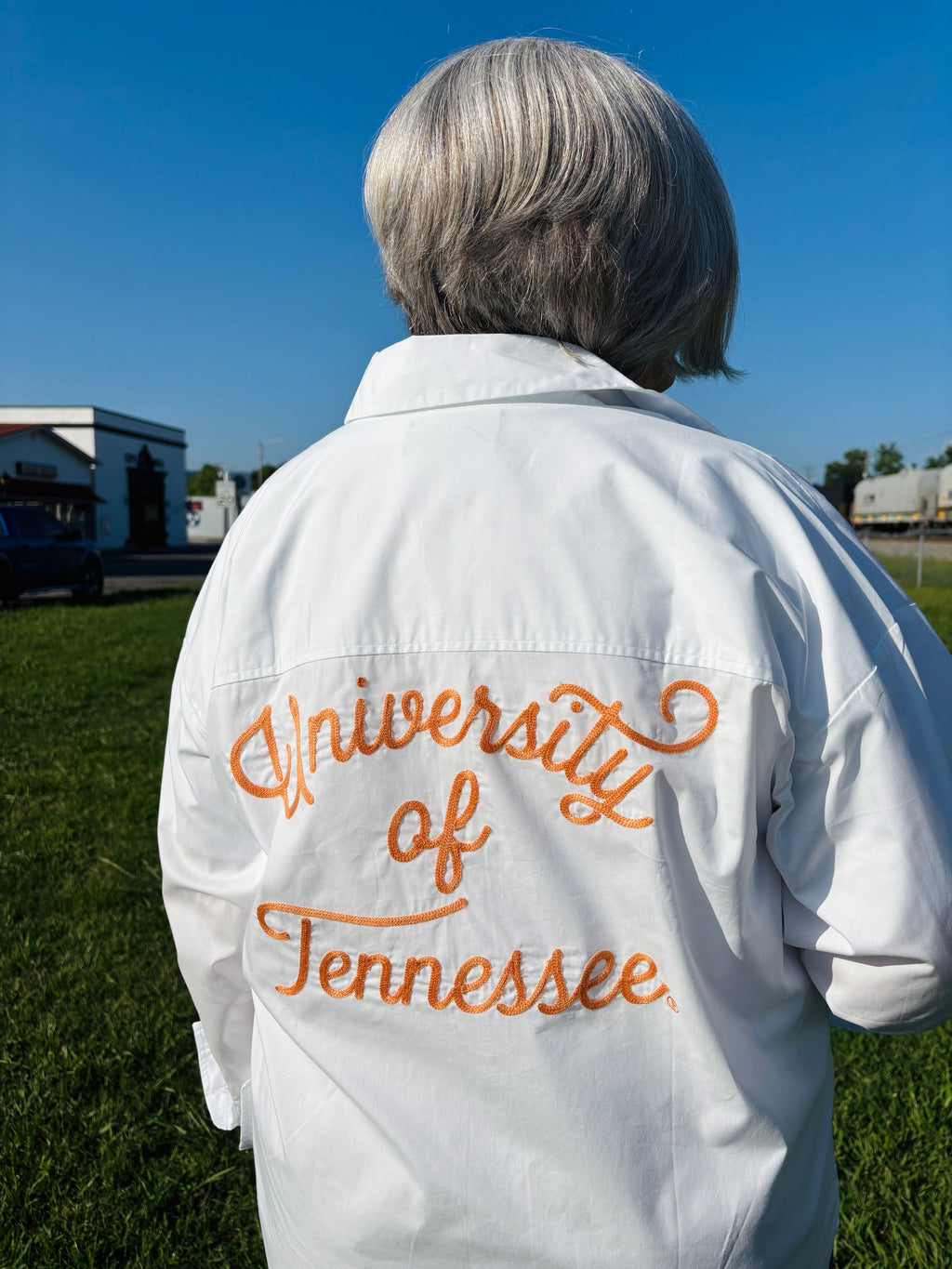 SMALL WHITE TENN RIPLY ROPE EMBROIDERED BUTTON DOWN