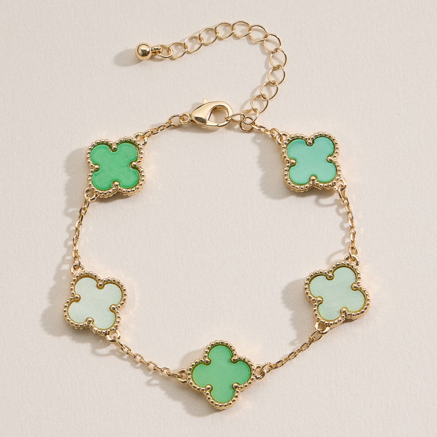 Colorful Shell Charm Bracelet with Gold Detailing: Black / One / 5SB21068