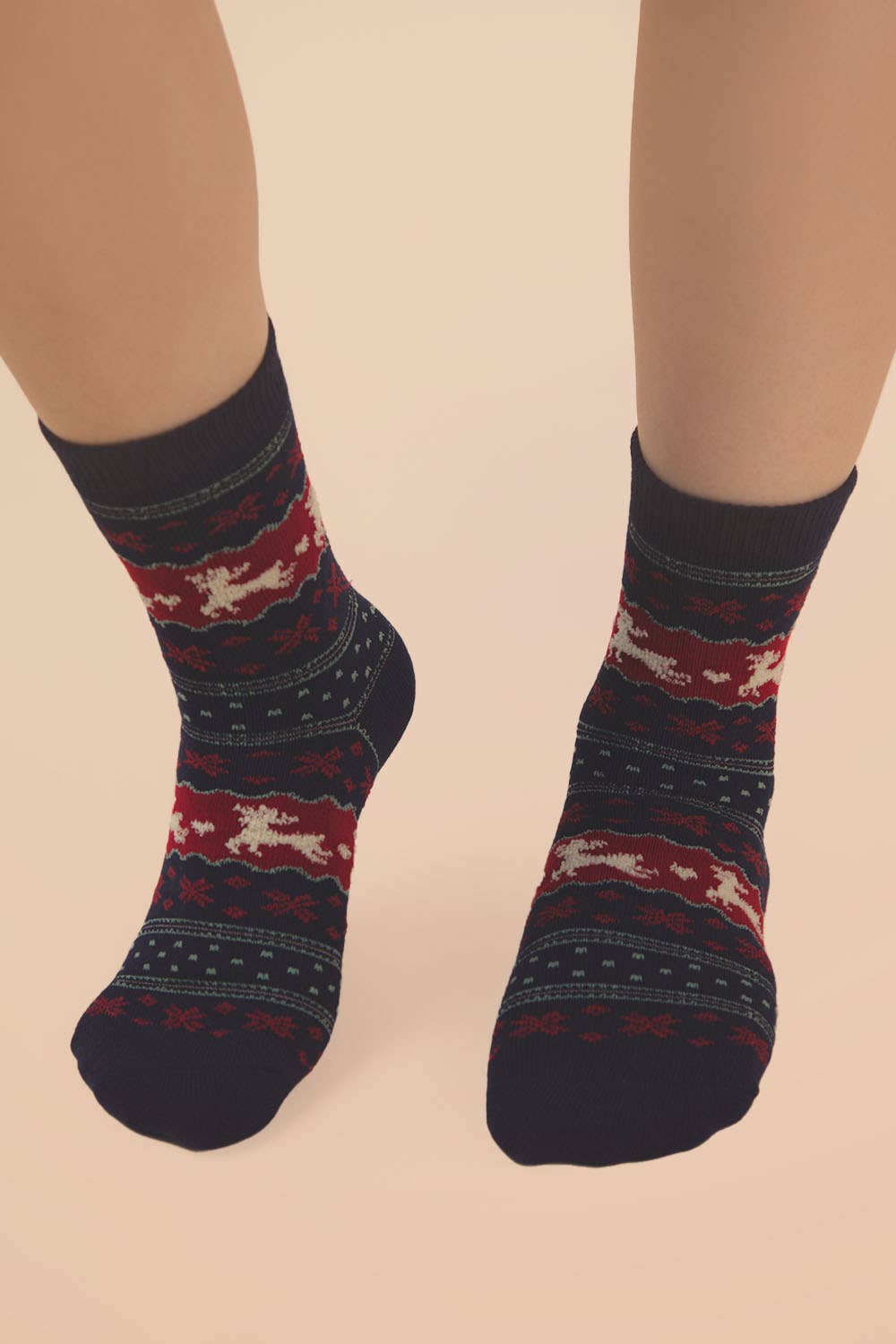 Christmas Graphic Crew Socks: OATMEAL