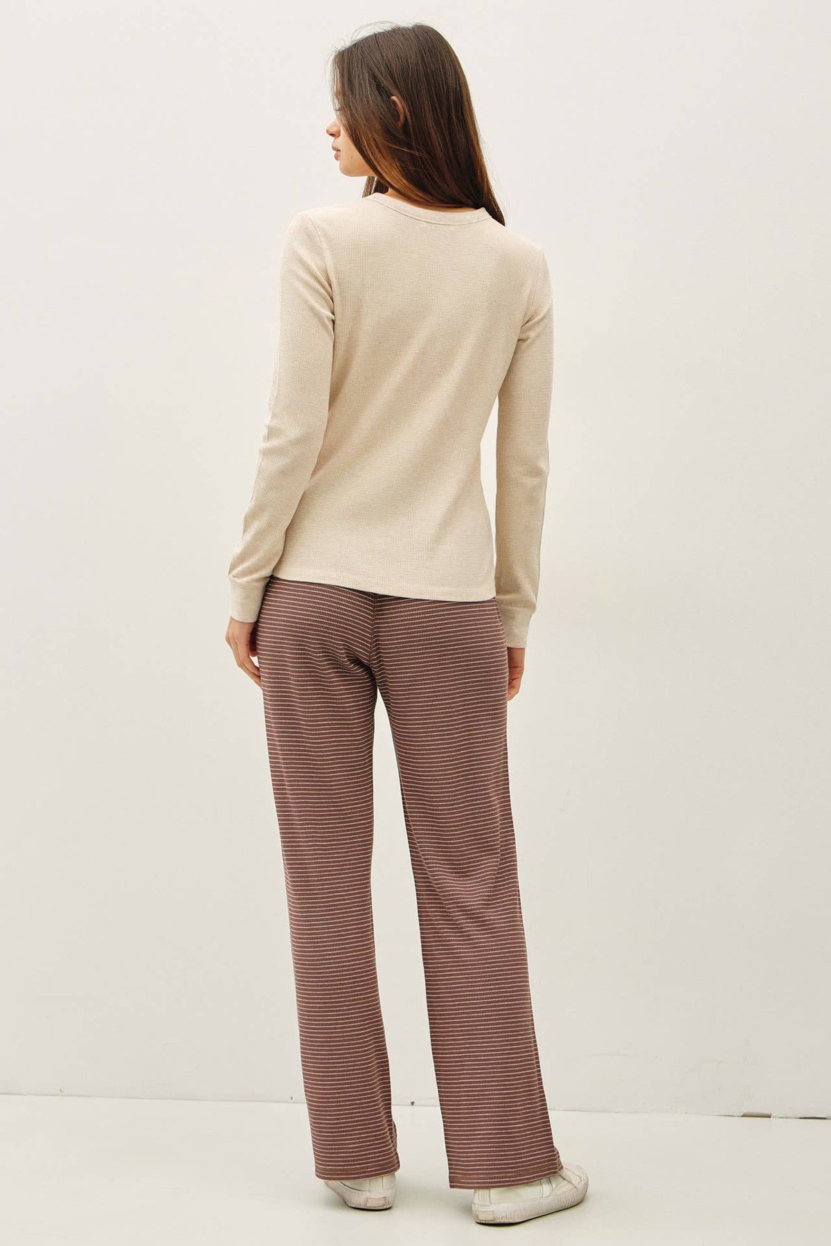 STITCHED THERMAL CREW NECK TOP: OATMEAL