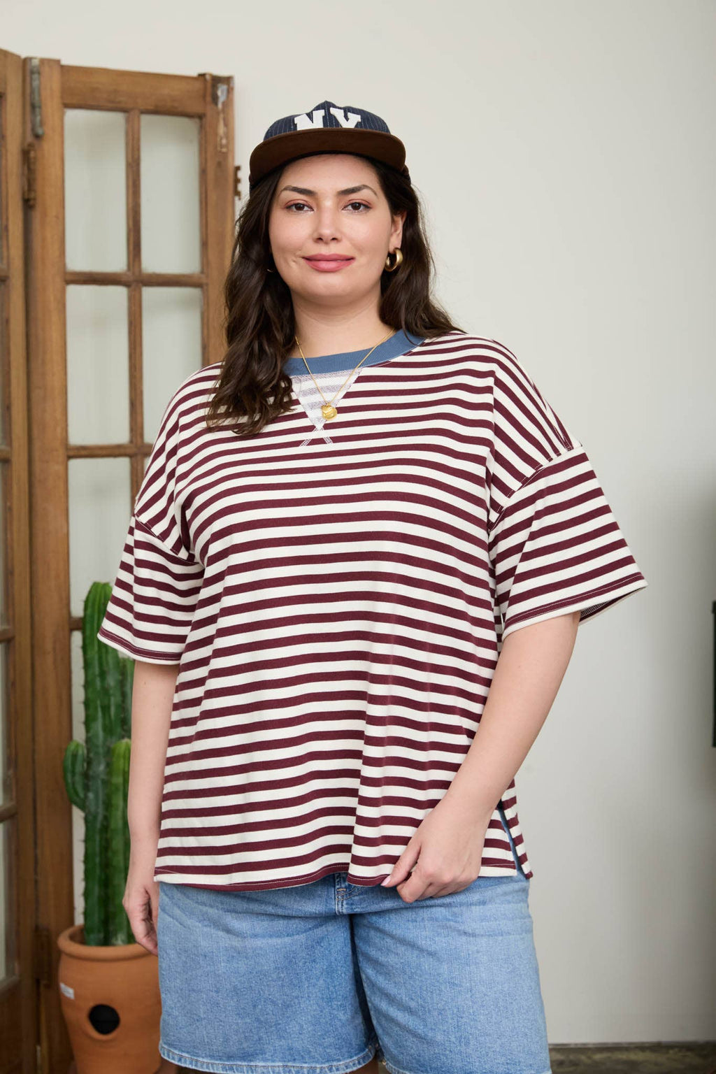 PLUS STRIPE COLORBLOCK DETAIL SHORT SLEEVE KNIT T-SHIRT : BURGUNDY MULTI