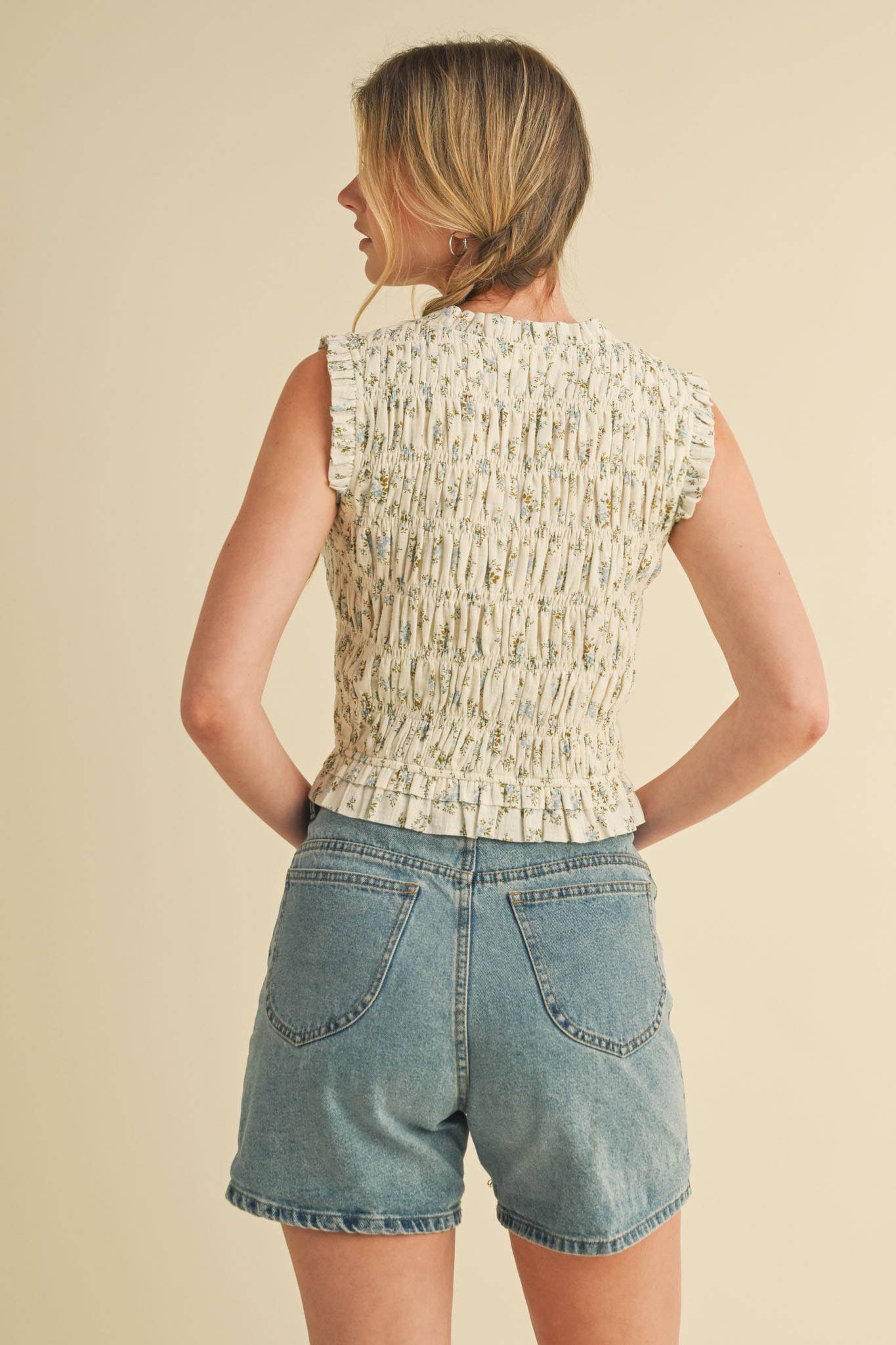 CANARY FLORAL SMOCKED RUFFLE TIE FRONT TOP