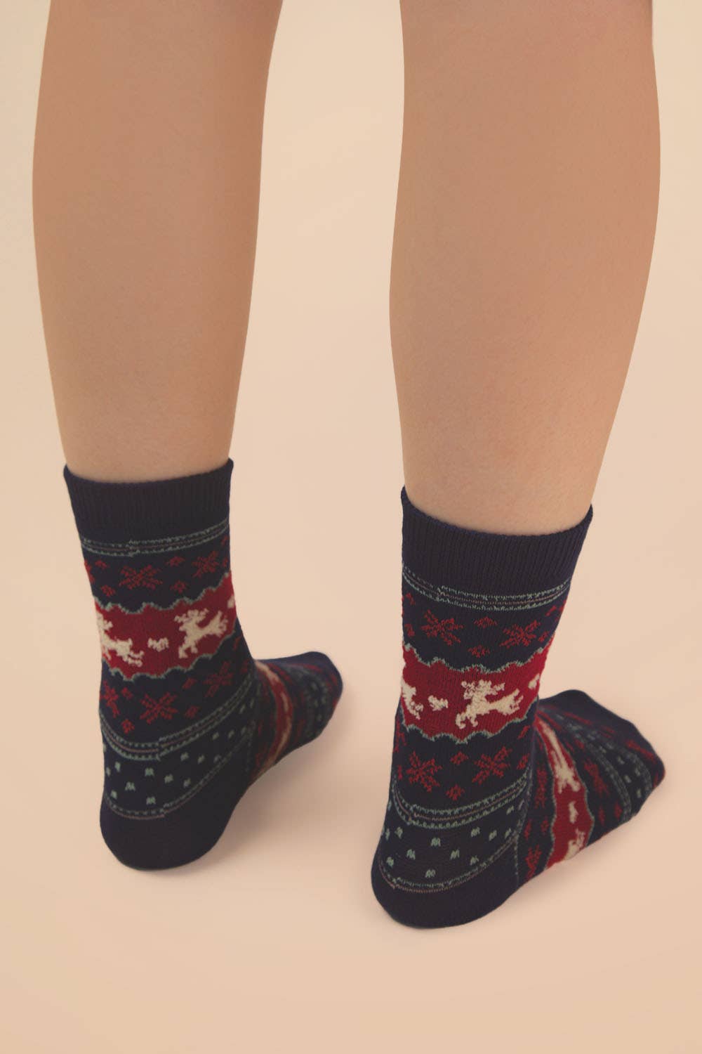 Christmas Graphic Crew Socks: OATMEAL