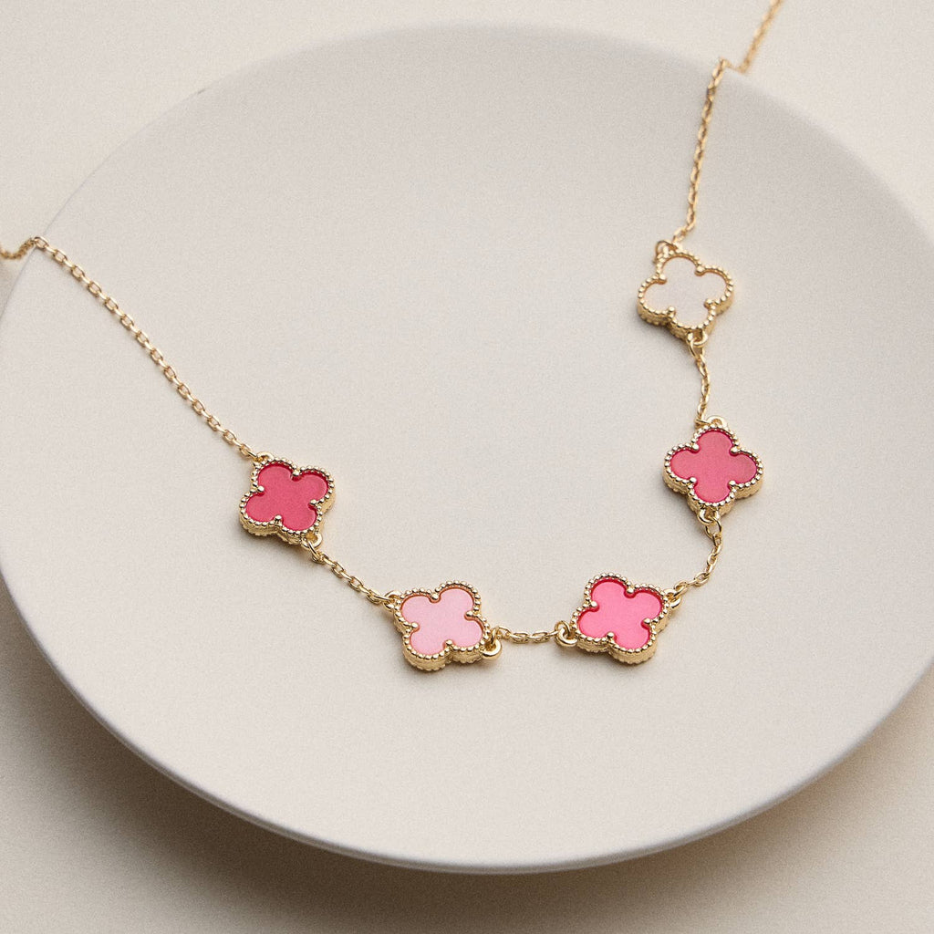 Gold Chain Necklace with Shell Inlay Charms: Black / One / 4SN11001