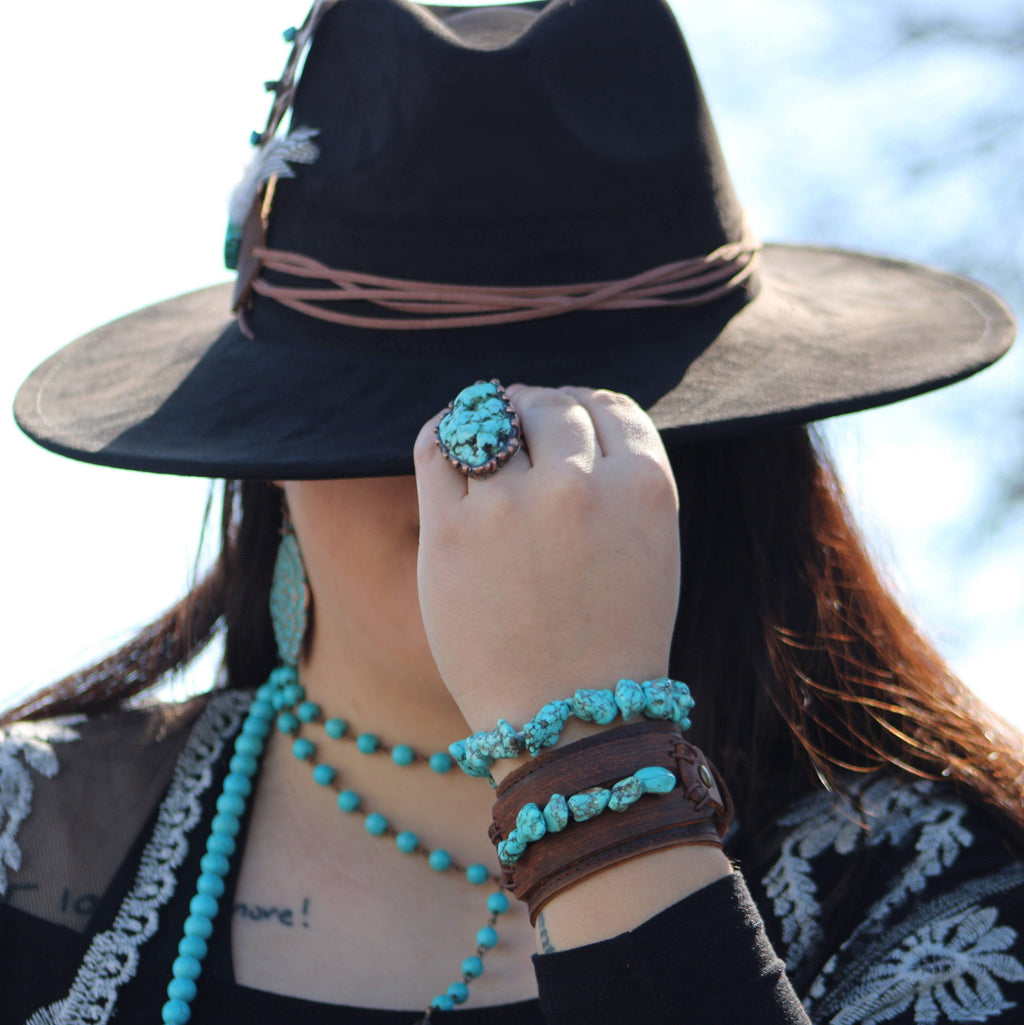 Chunky Blue Turquoise Nugget Bracelet 801e
