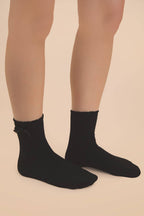 Side Bow Detail Ribbed Crew Socks: MAUVE