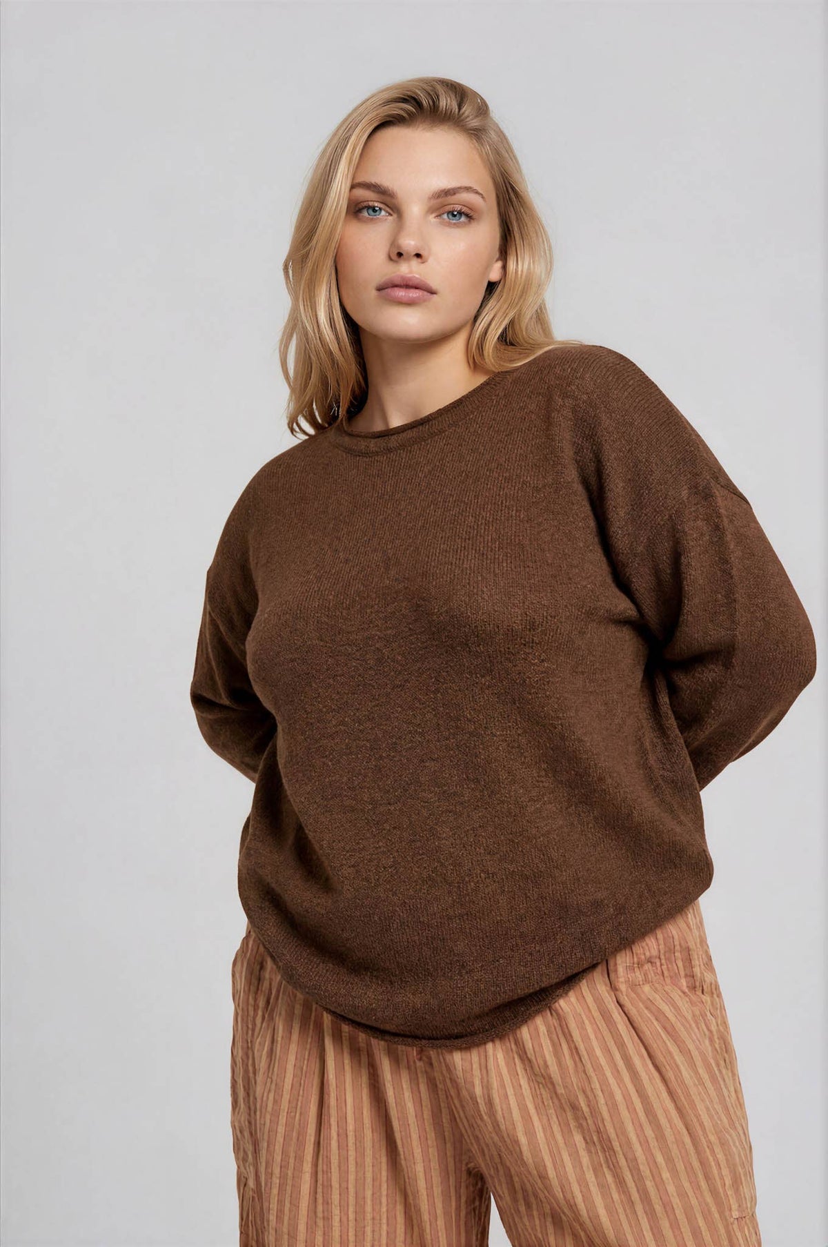 BROWN PLUS TEXTURED RAW EDGE LONG SLEEVE KNIT SWEATER