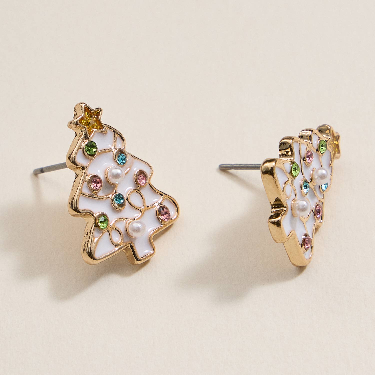 Christmas Tree Enamel Stud Earrings: White / One / 4BE32041