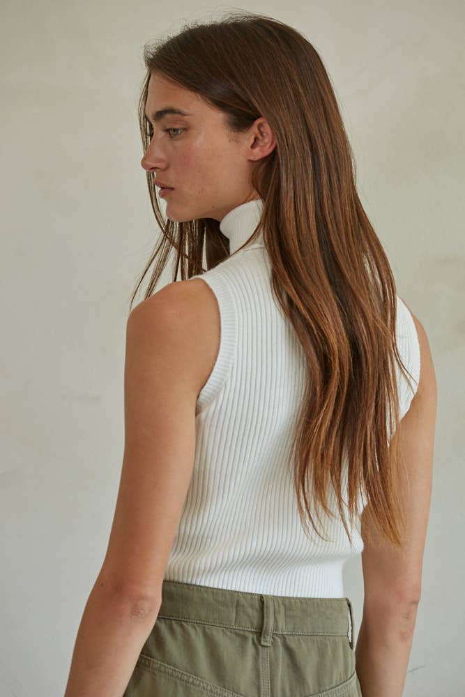 Knit Turtleneck Sleeveless Pullover Top: Off White