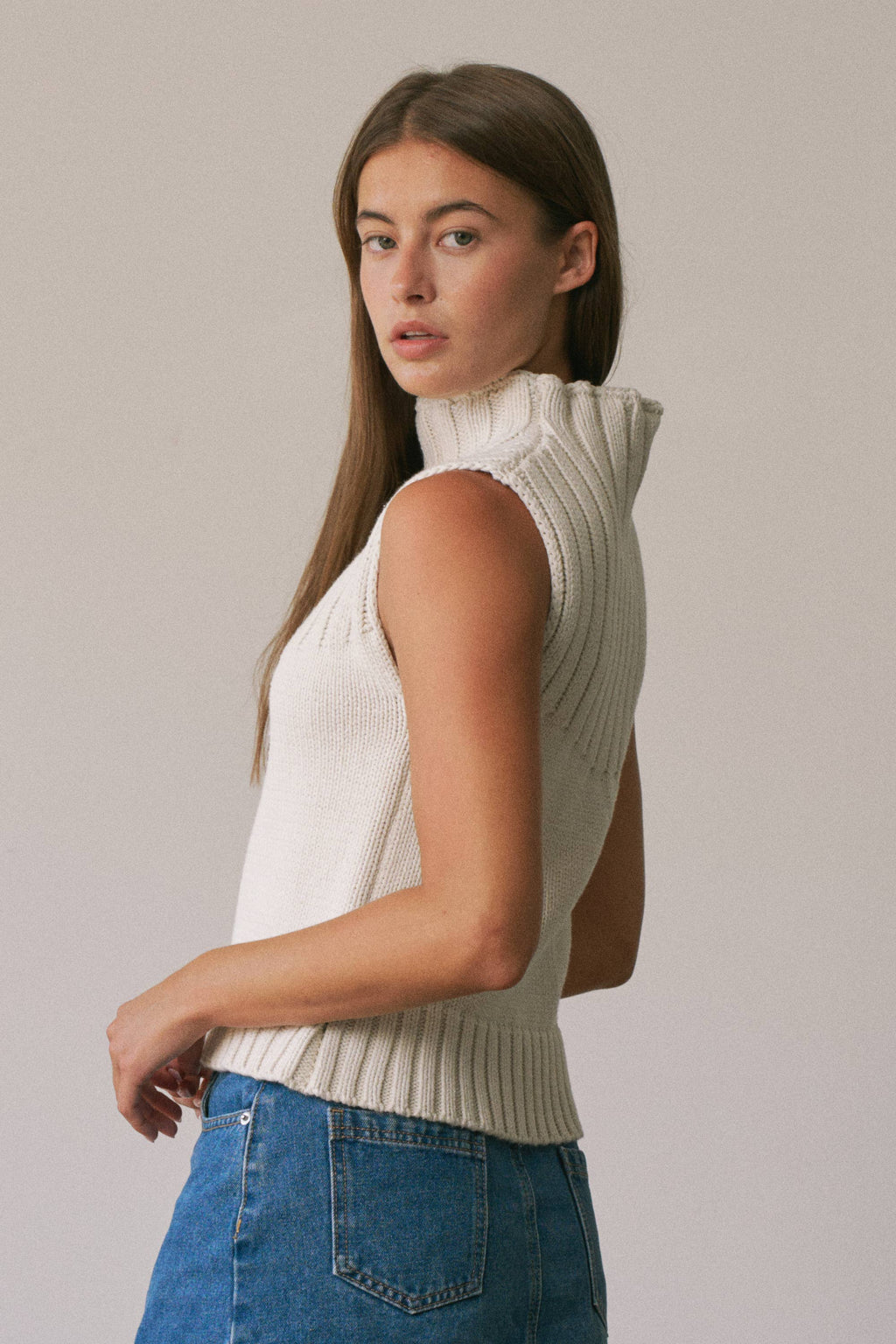 CHOCOLATE Pete Ribbed Mock Neck Sleeveless Sweater Vest