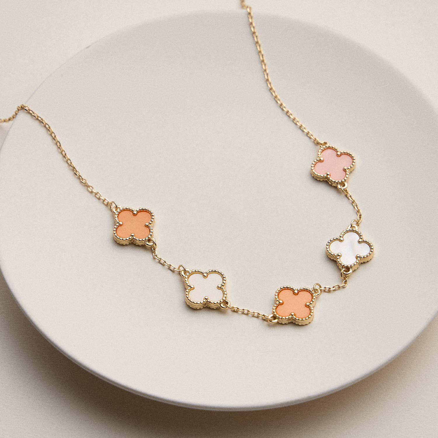 Gold Chain Necklace with Shell Inlay Charms: Black / One / 4SN11001