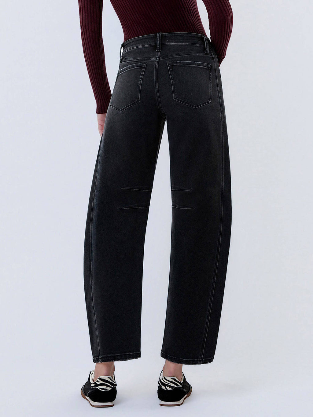 BLACKHIGH RISE BLACK ANKLE BARREL LEG JEANS RELIEF