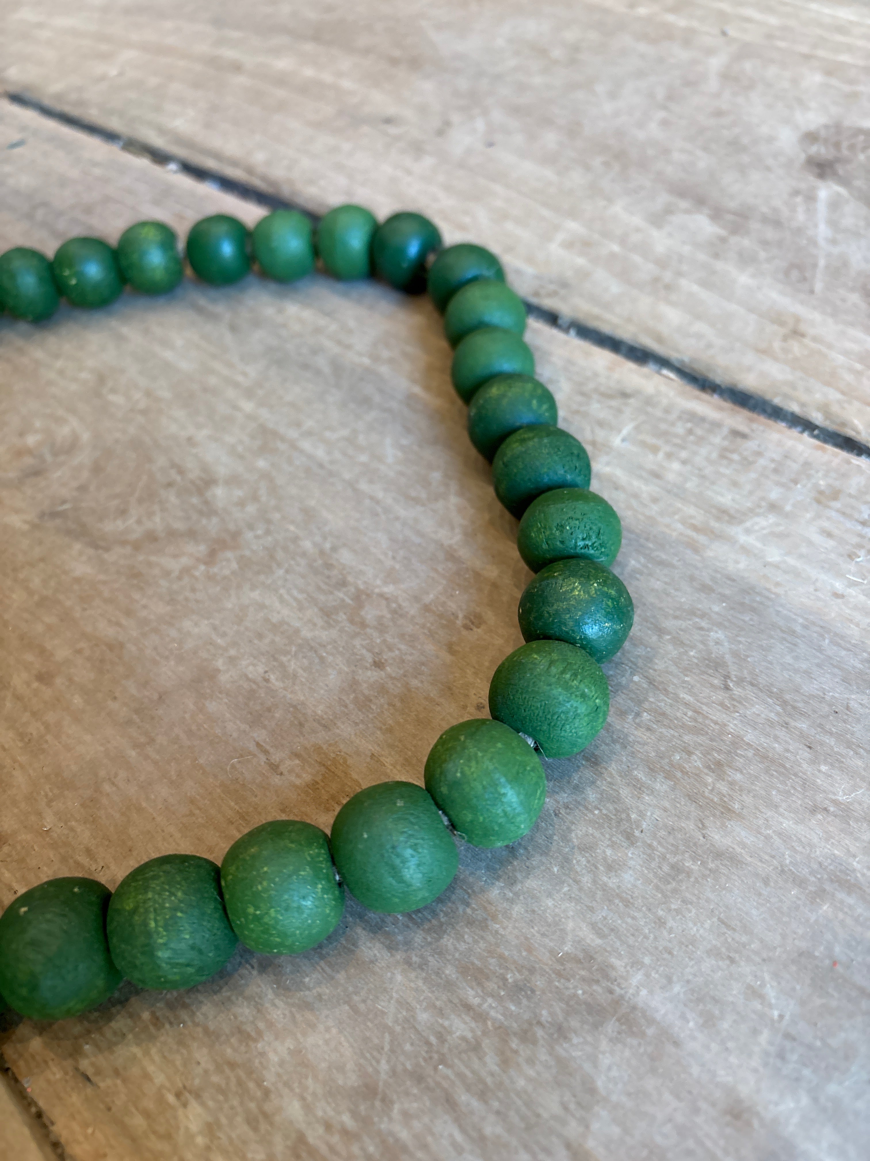 9ft wood green bead Garland