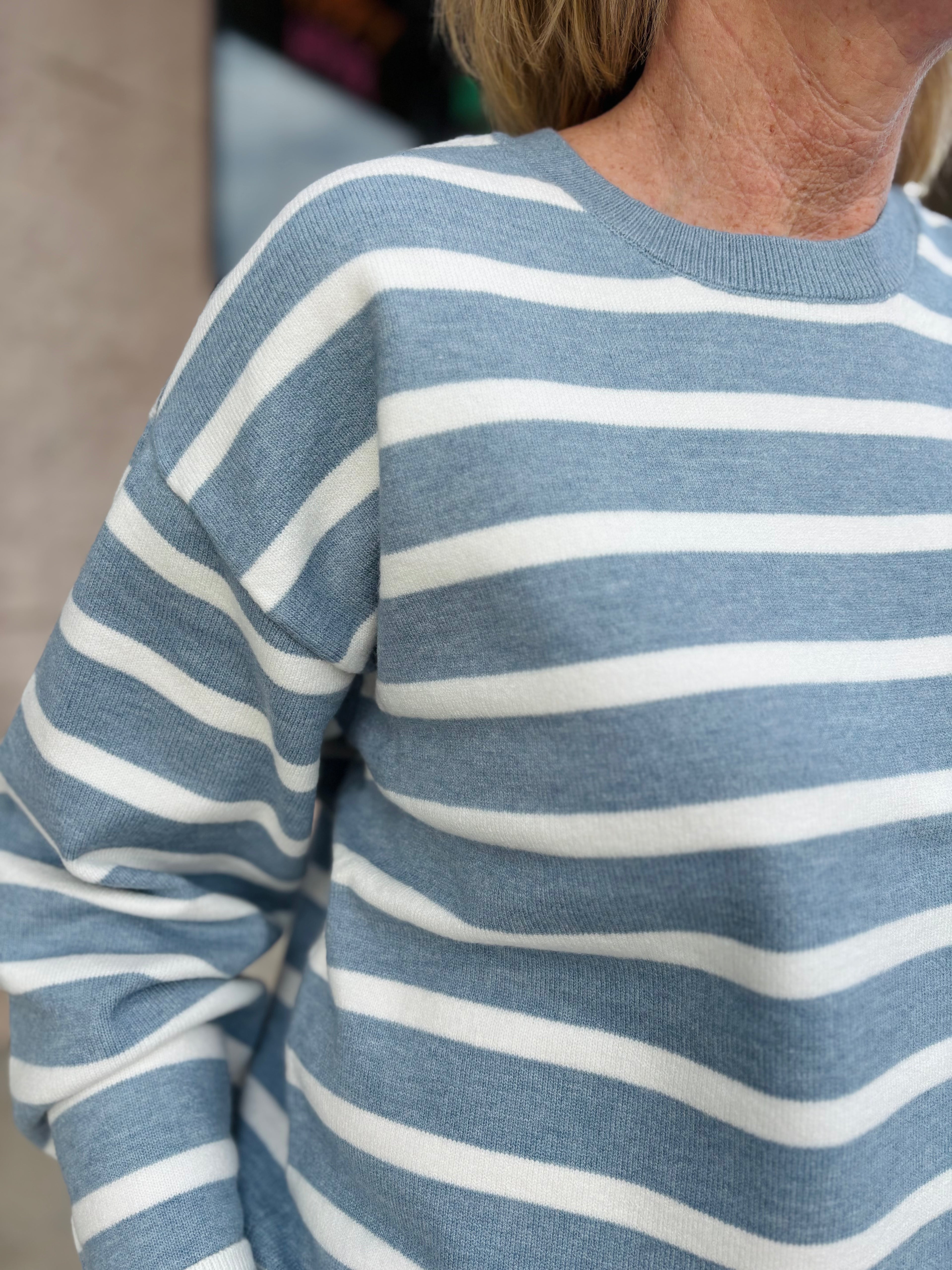 DUSTY BLUE IVORY PRESTON SWEATER