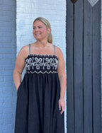 BLACK/IVORY Embroidered Maxi Dress with Contrast Detail