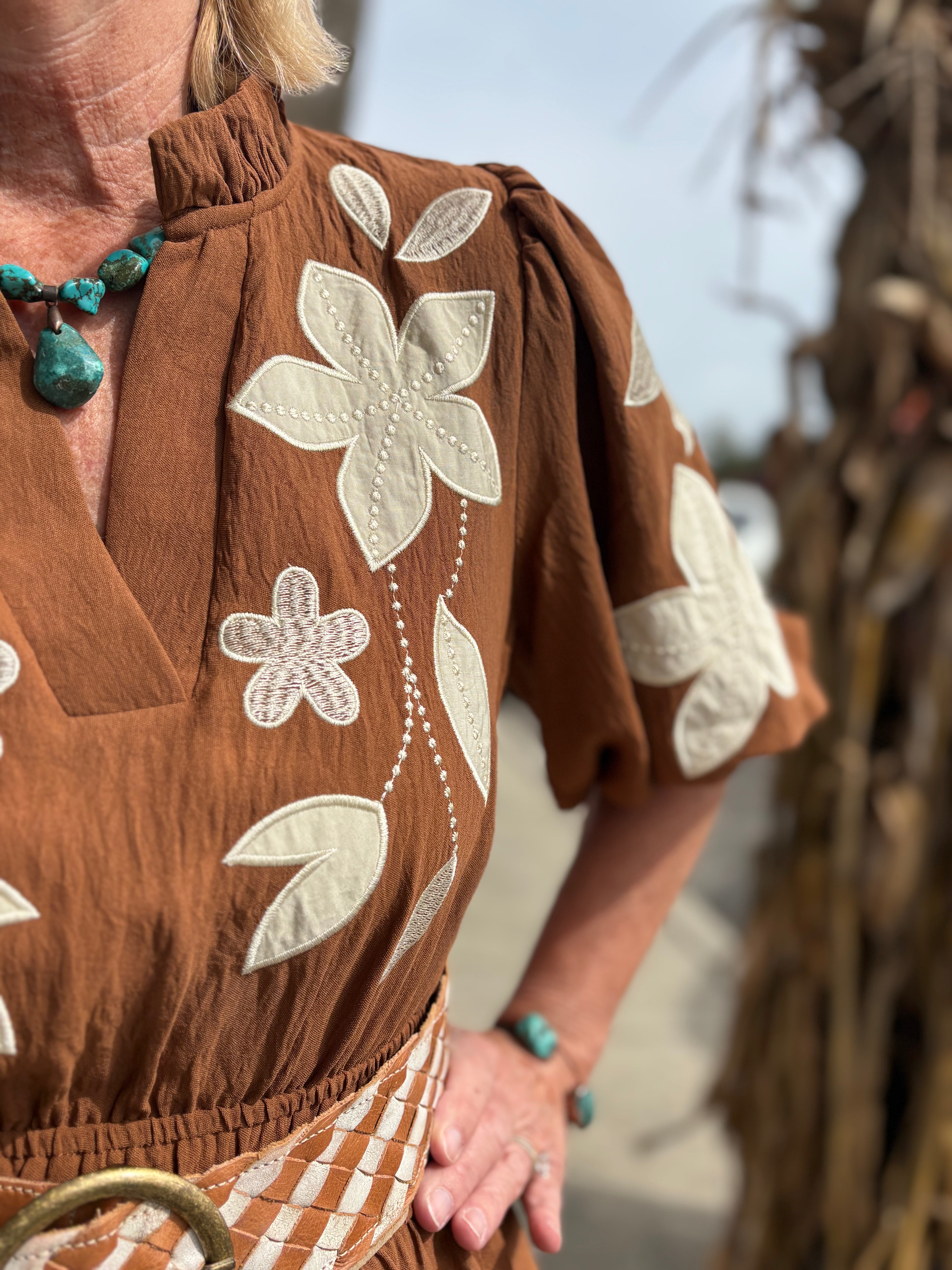 CHESTNUT EMBROIDERED MIDI DRESS W/PUFF SLEEVE,SMOCKED YOKE