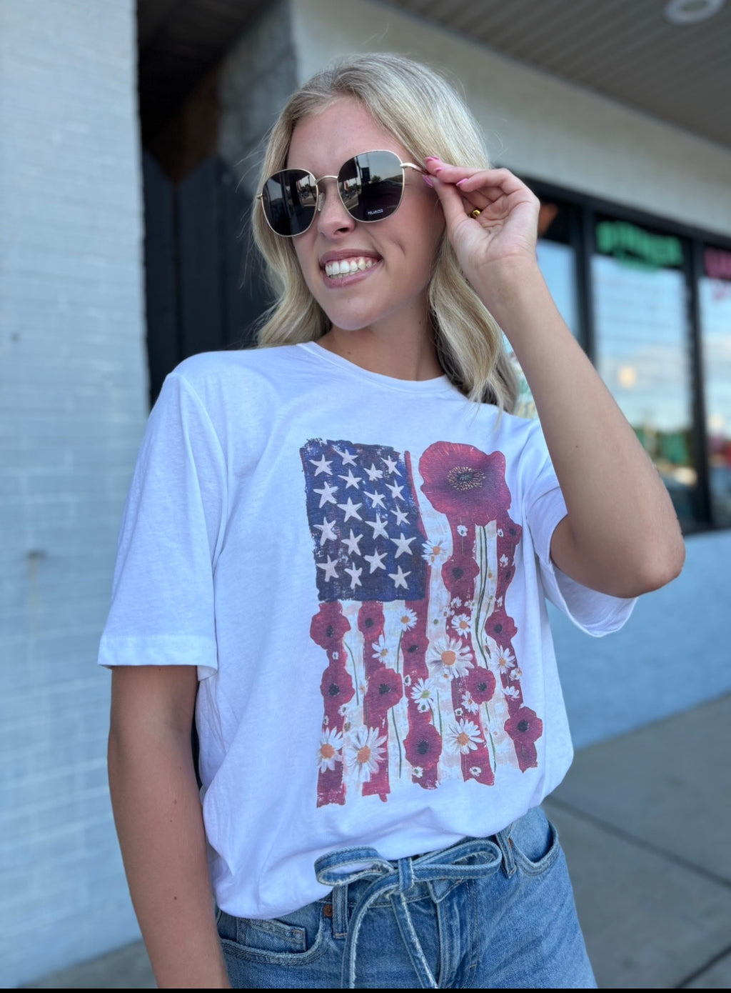 White USA Flag Floral Poppy Country Patriotic America Graphic Tee