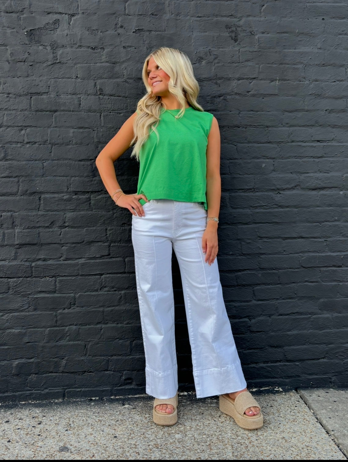 GREEN SLEEVELESS MUSCLE TEE