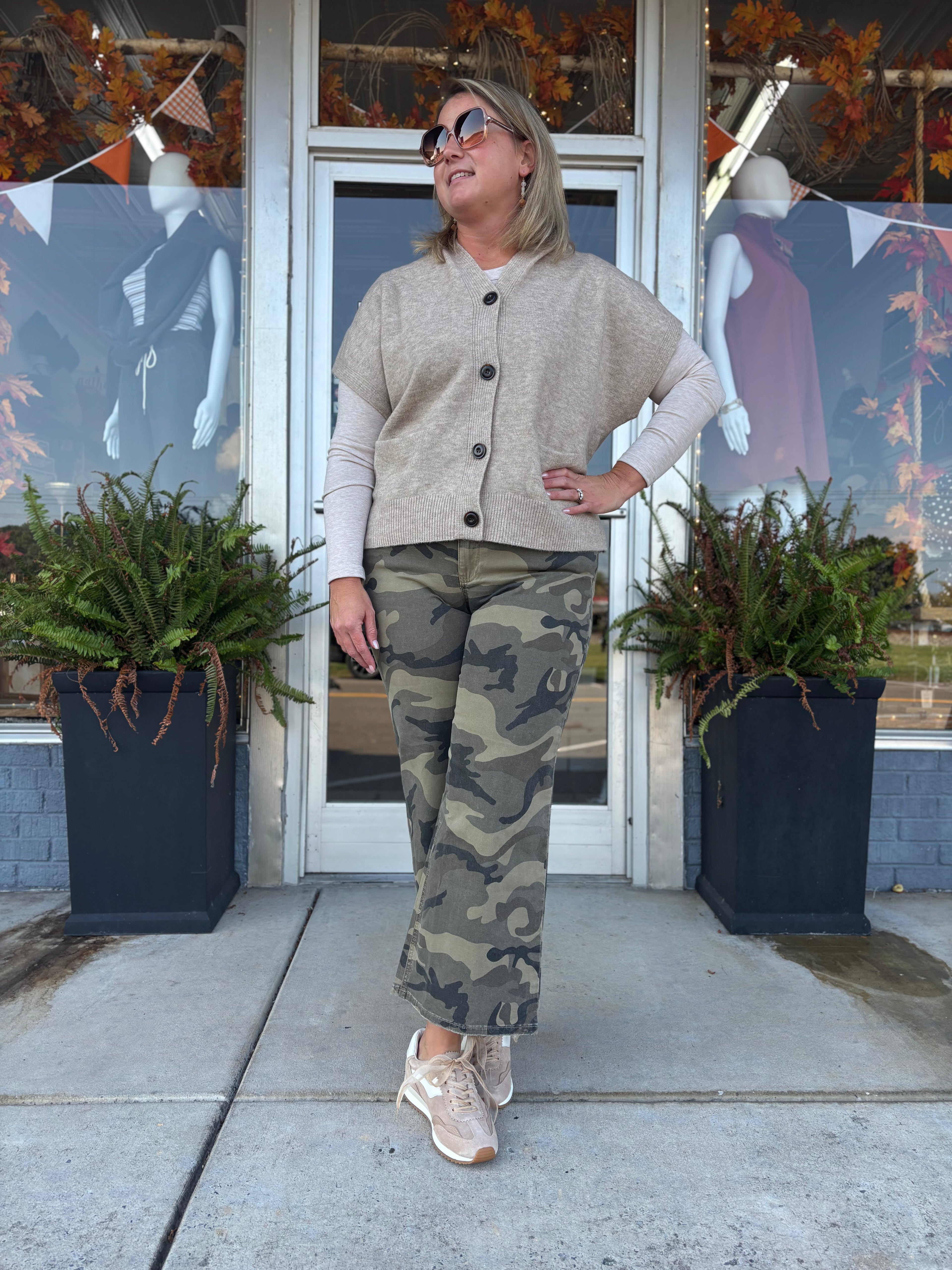 KUT MEG - HIGH RISE WIDE LEG OLVE CAMO – KUT FROM THE KLOTH