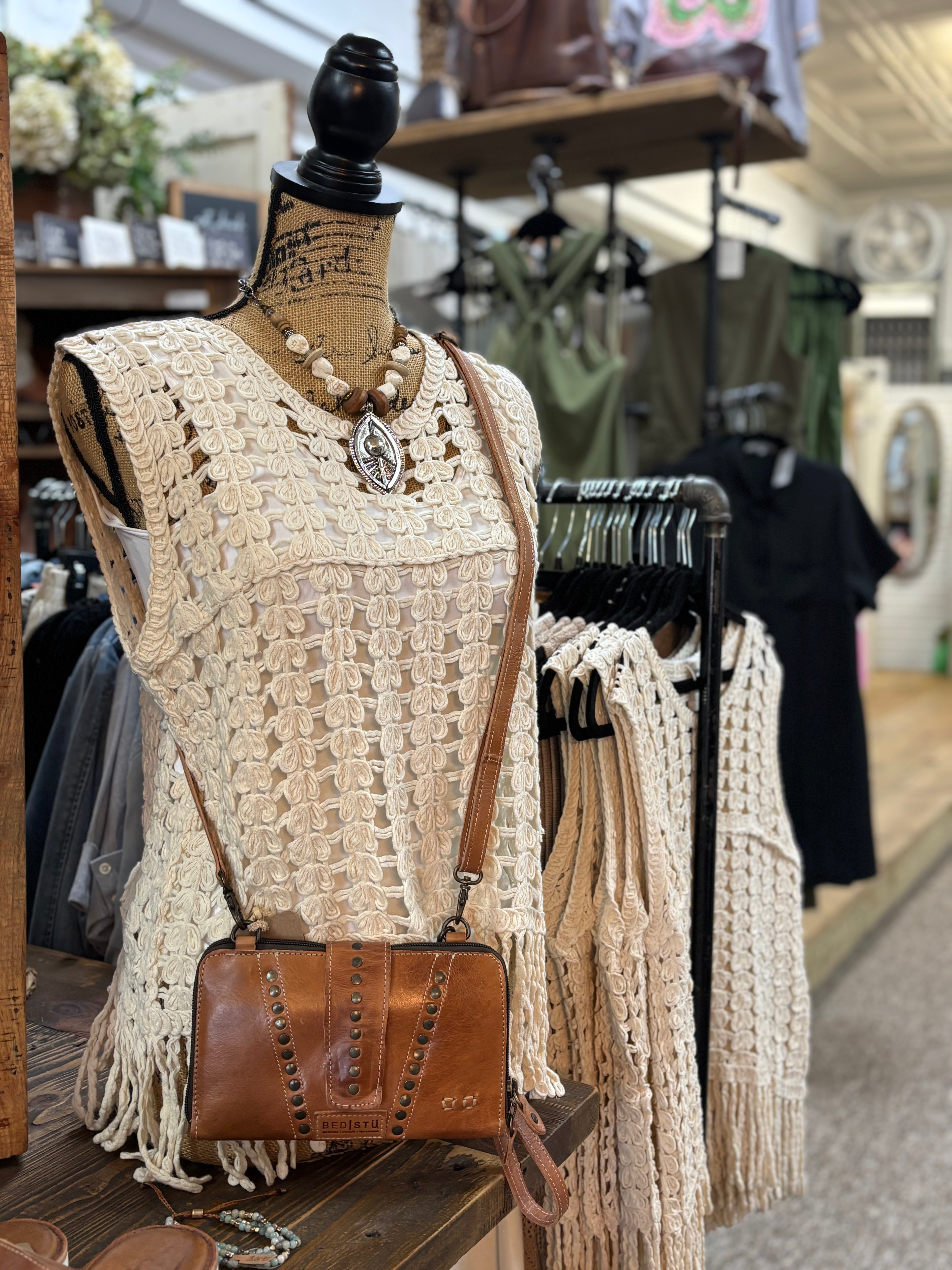 BEIGE CASUAL CROCHET TOP W/FRINGE OS