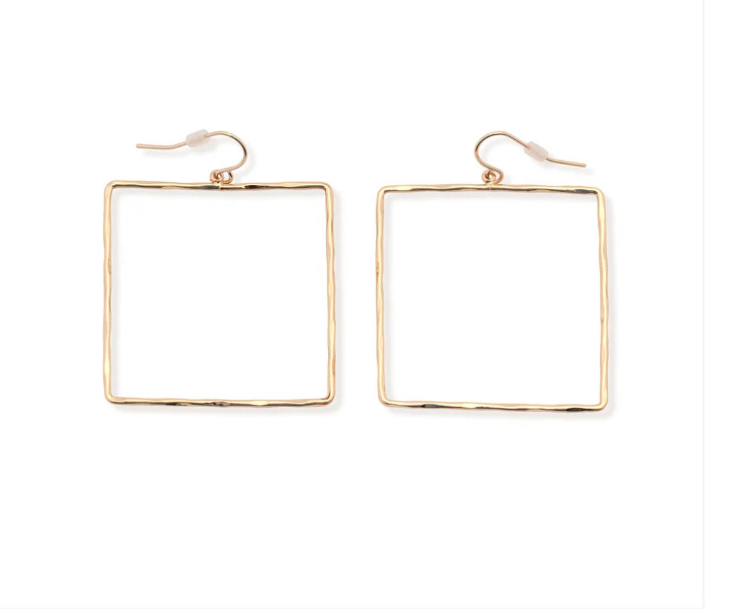 CALLIE GOLD SQUARE DANGLE EARRING
