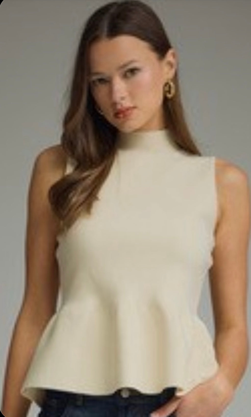 ECRU SLEEVELESS MOCK NECK PEPLUM TOP – ENTRO – view 4