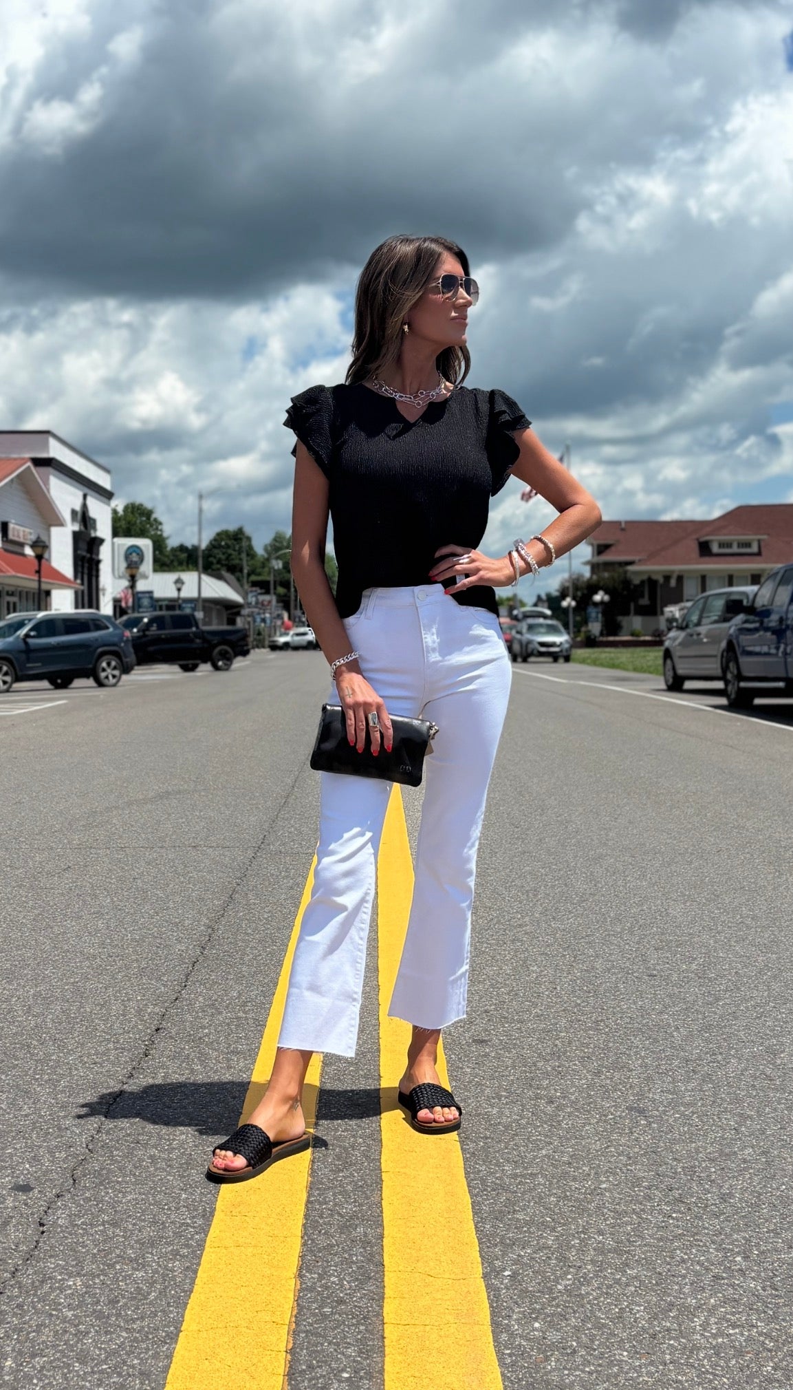 BLACK LADIES KNITTED TOP w/ RUFFLE SLEEVE