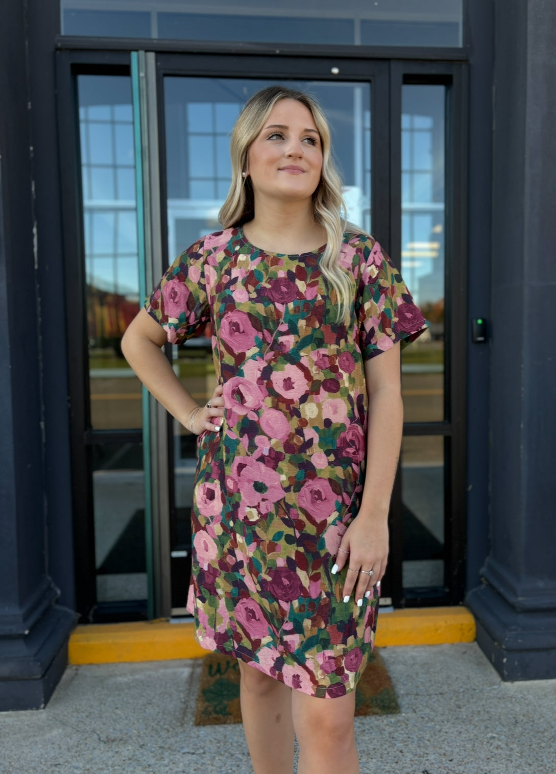 PINK LALLIE WOVEN FLORAL SHORT SLEEVE DRESS