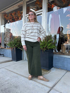 OLIVE CAMEL IVORY CREW NECK SWEATER