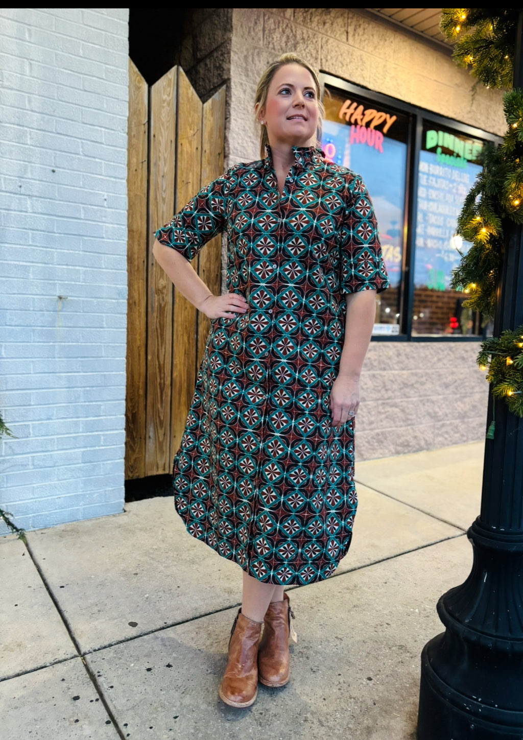 BROWN GEOMECTRIC MIDI DRESS