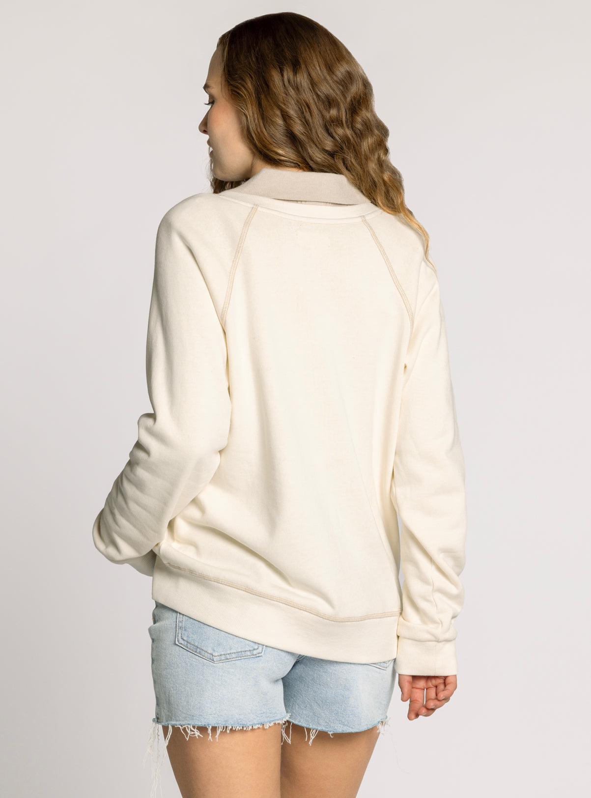 IVORY RUBY SWEATSHIRT