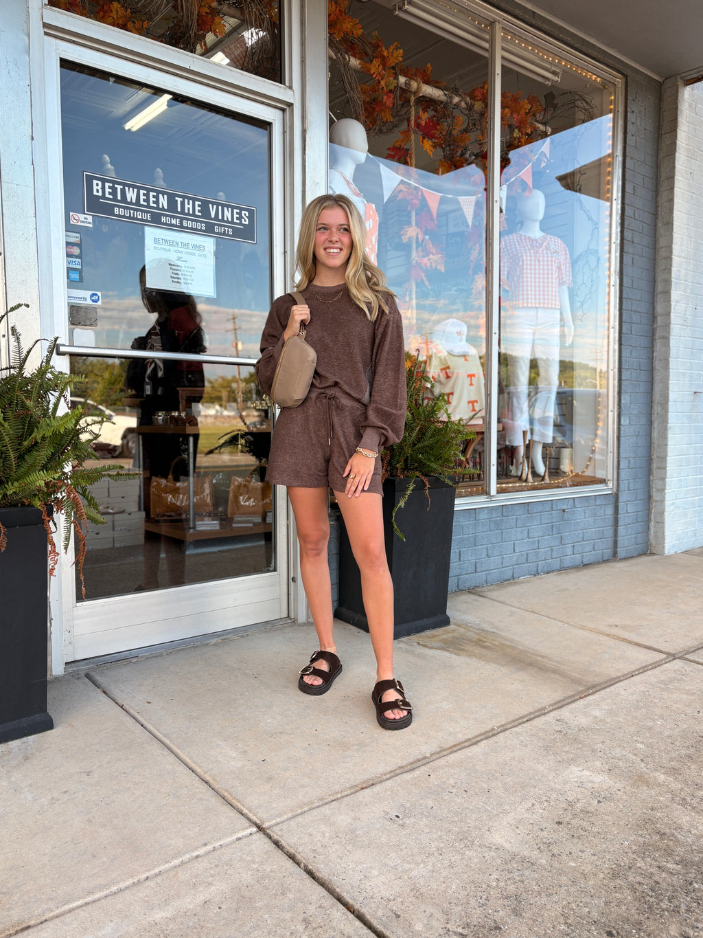 DARK BROWN Contrast Sweatshirt & Shorts Set